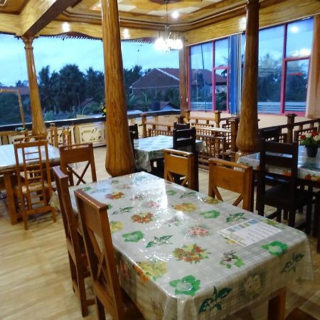 Mama'S Here Resort קלפיטייה מראה חיצוני תמונה
