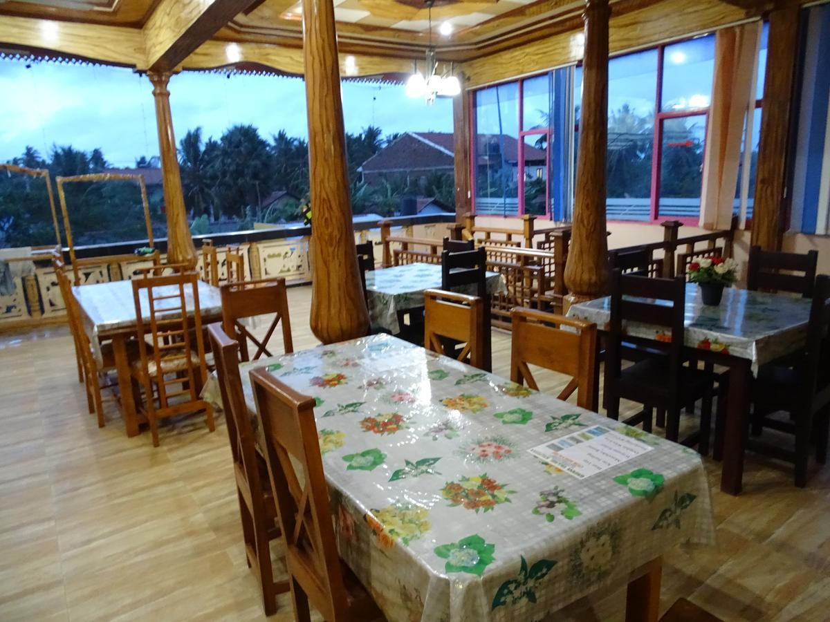 Mama'S Here Resort קלפיטייה מראה חיצוני תמונה