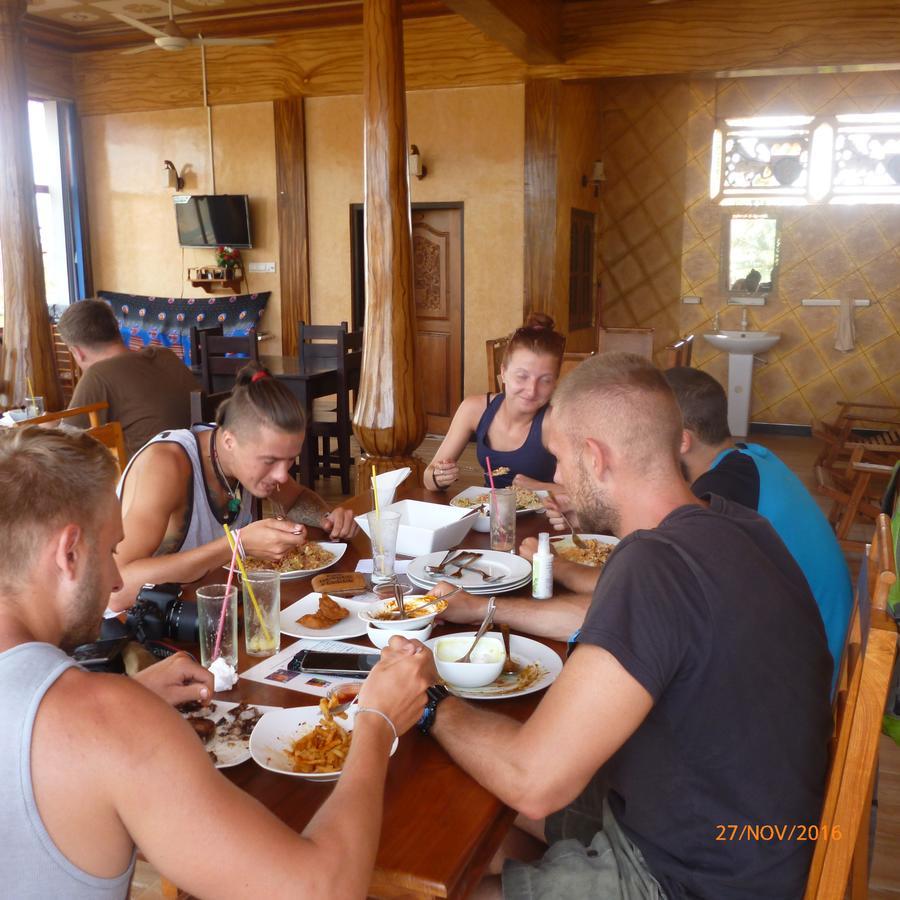 Mama'S Here Resort קלפיטייה מראה חיצוני תמונה