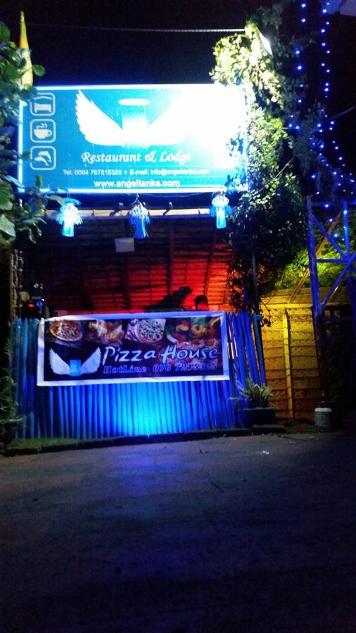 Mama'S Here Resort קלפיטייה מראה חיצוני תמונה