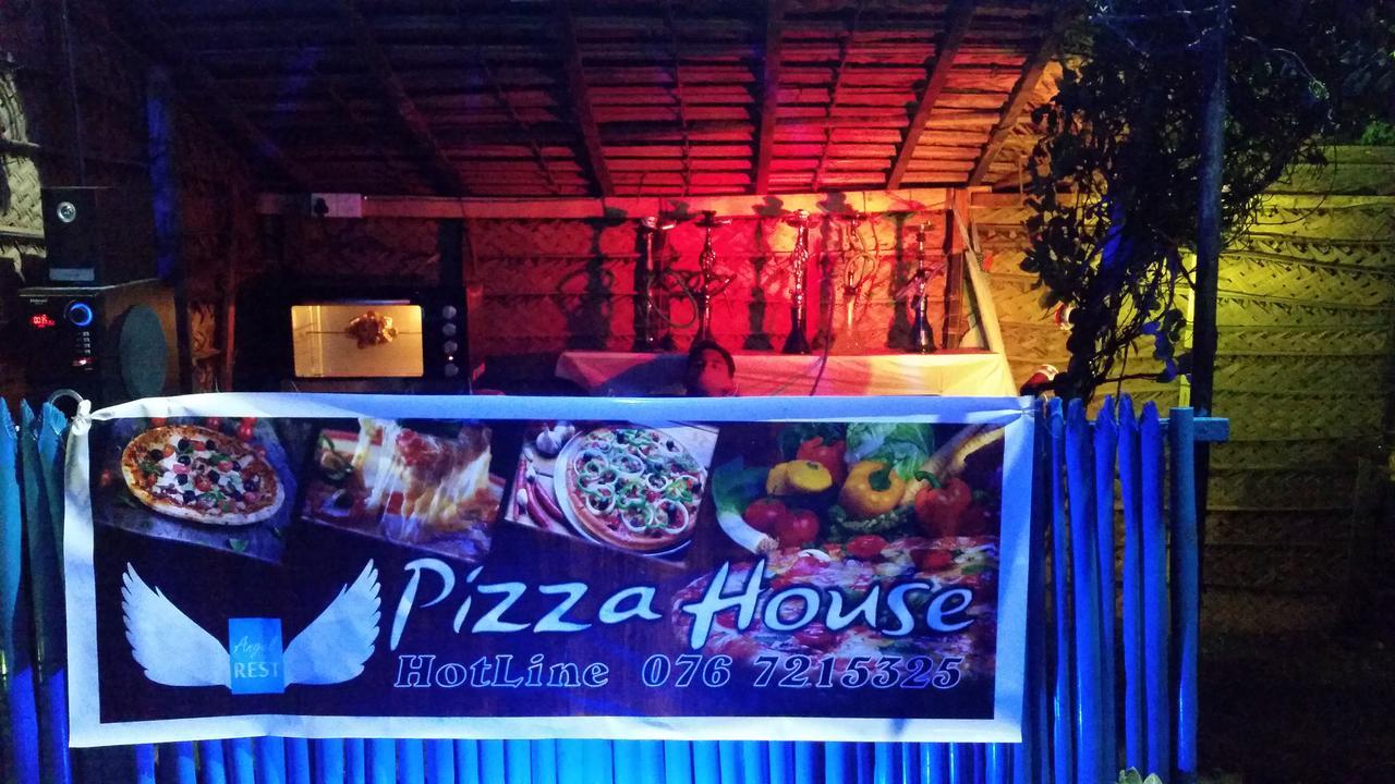 Mama'S Here Resort קלפיטייה מראה חיצוני תמונה
