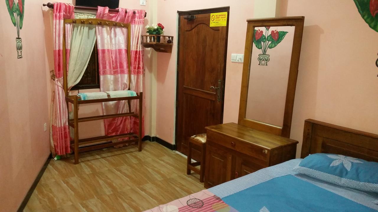 Mama'S Here Resort קלפיטייה מראה חיצוני תמונה